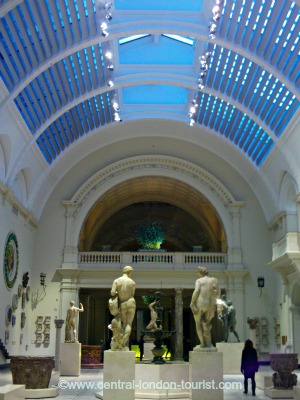 Victoria and Albert Museum London, Stunning